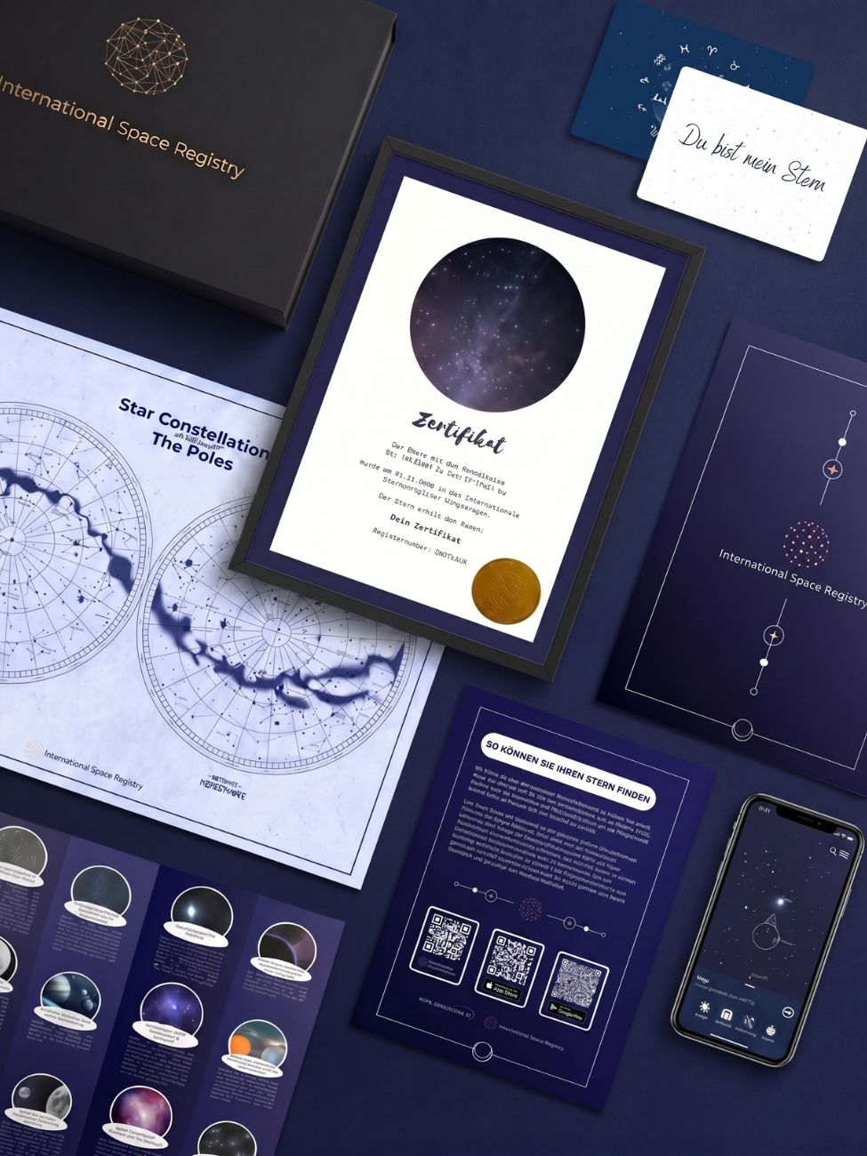 Galaxieregister Geschenkset Flat-Lay: Box, Urkunde, Sternkarte und Universe Star Finder App